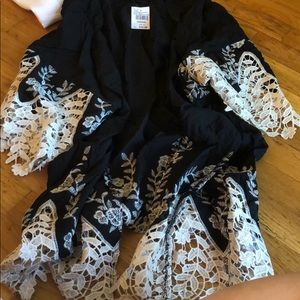 Cejon Swim - Black/ Ivory Lace Kimono NWT Cejon Swim - Black/ Ivory Lace Kimono NWT